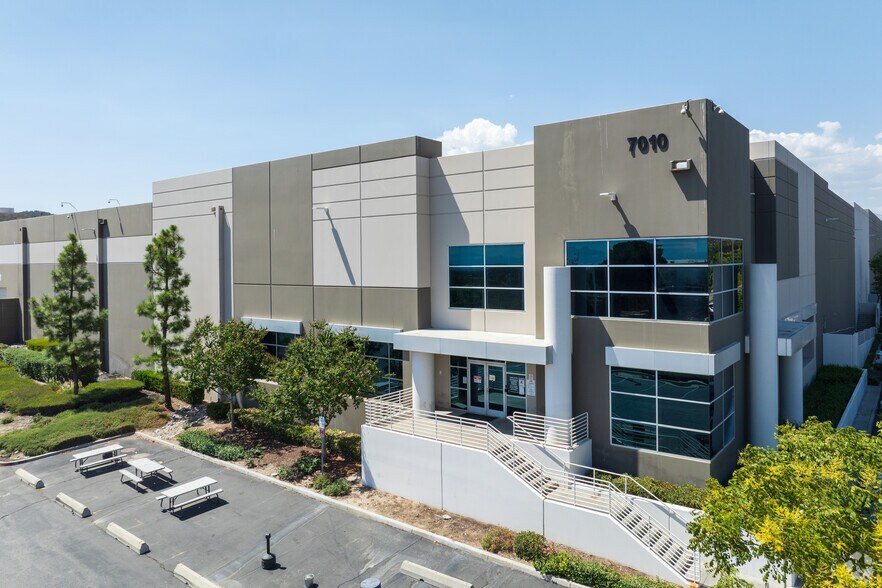 Primary Photo Of 7010 N Cajon Blvd, San Bernardino Distribution For Lease
