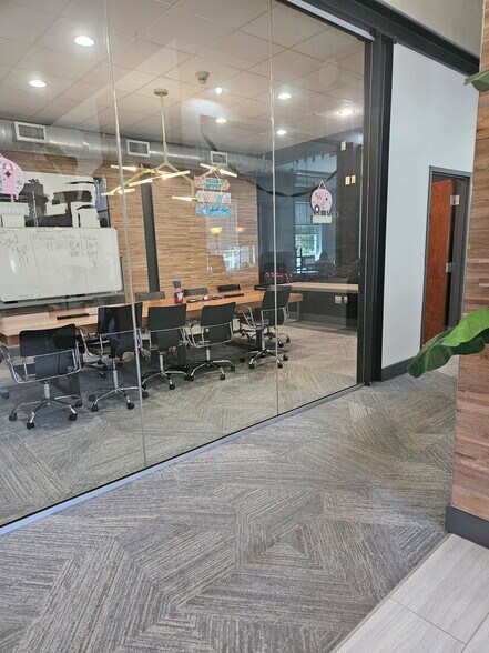 More Photos Of 6911 Pistol Range Rd, Tampa Medical For Lease