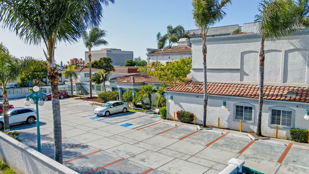 More Photos Of 374-384 H St, Chula Vista Medical For Lease