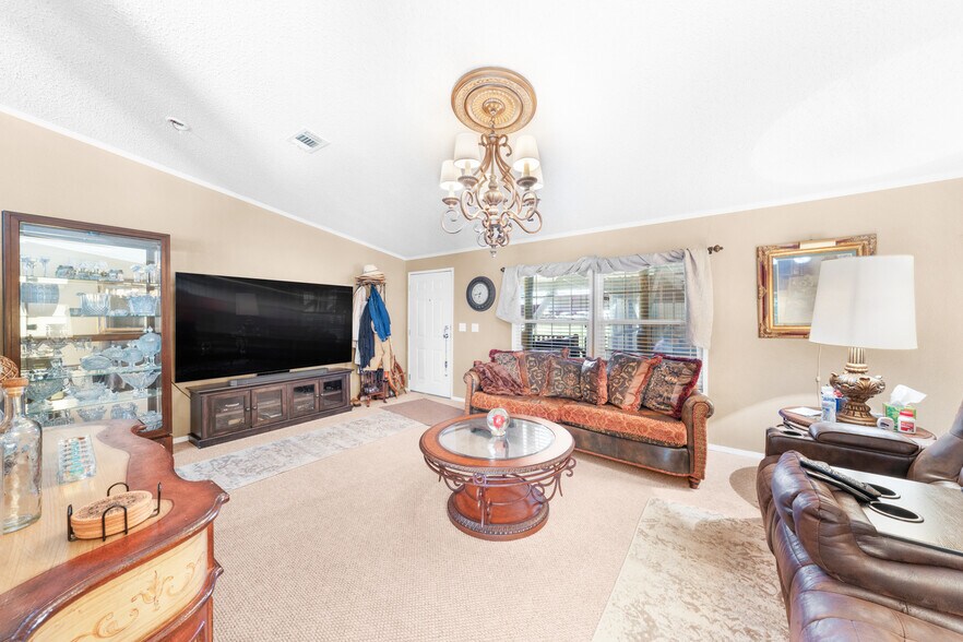 More Photos Of 20741 State Highway 155 S, Flint Light Manufacturing For Sale