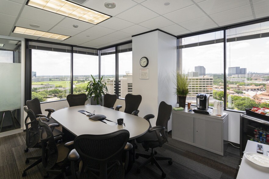 More Photos Of 2925 Briarpark Dr, Houston Office For Lease