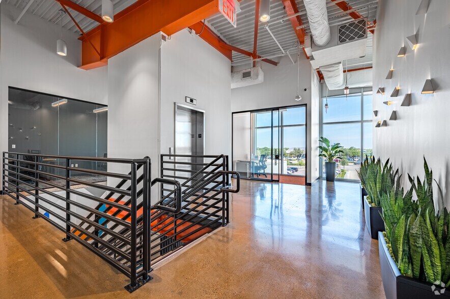 More Photos Of 7701 Lemmon Ave, Dallas Coworking Space