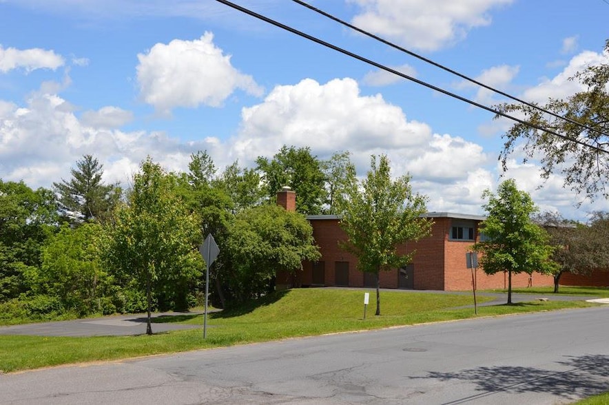 More Photos Of 2300 Mahantongo St, Pottsville Theater Concert Hall For Sale