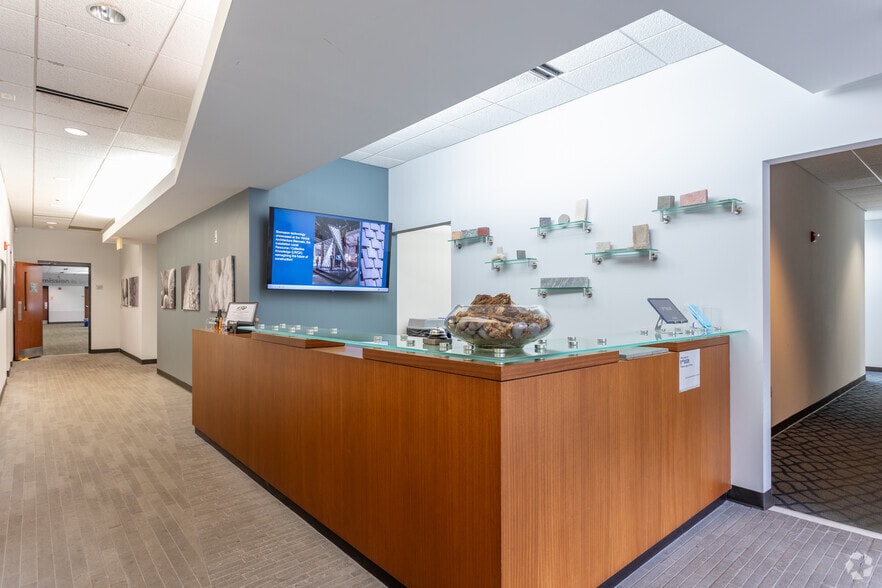 More Photos Of 2 Triangle Dr, Research Triangle Park Flex For Lease