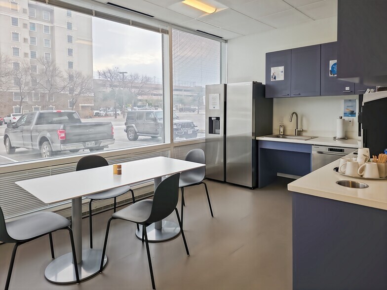 More Photos Of 40 NE Loop 410, San Antonio Coworking Space