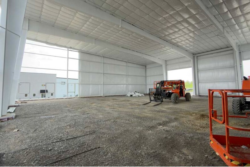More Photos Of 9381 Seward Rd, Fairfield Warehouse For Lease