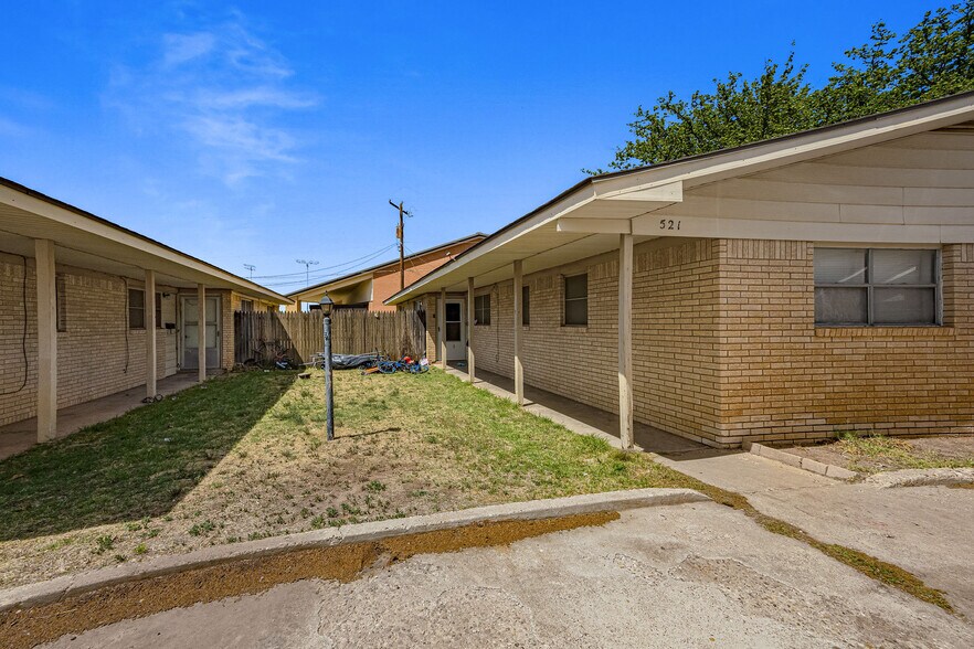 More Photos Of 501-524 Plaza Dr, Slaton Apartments For Sale