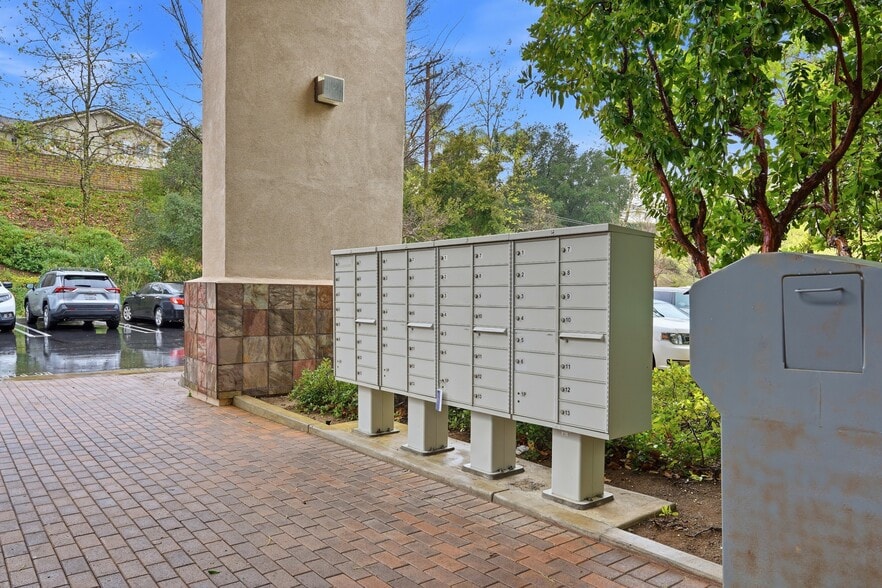 More Photos Of 1000 Newbury Rd, Thousand Oaks Medical For Sale