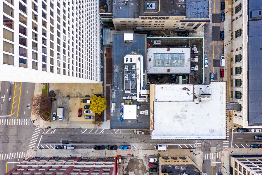 More Photos Of 220 W Congress St, Detroit Office For Lease