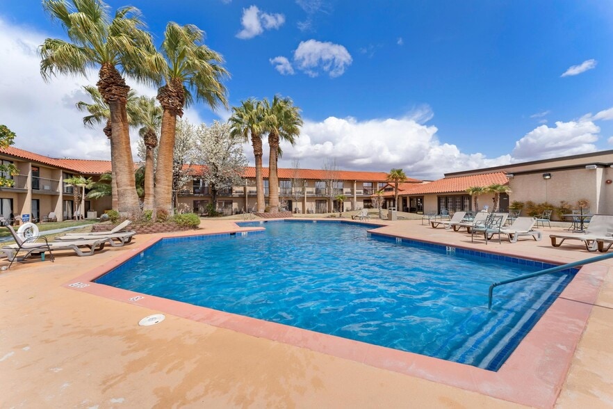 More Photos Of 1450 S Auto Mall Dr, St George Hotel For Sale