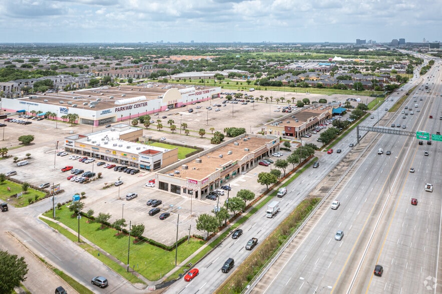 More Photos Of 9370-9380 W Sam Houston Pky S, Houston Unknown For Lease