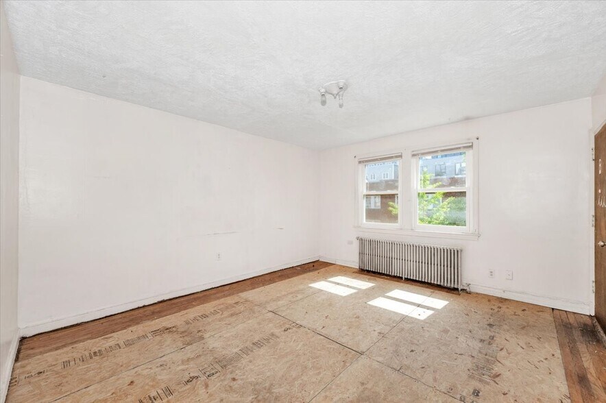 More Photos Of 1010-1012 16TH Street NE, Washington Apartments For Sale