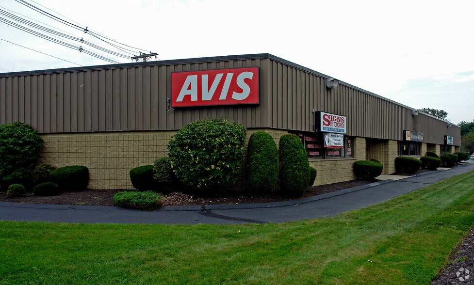 Primary Photo Of 45-61 Commerce Way, Woburn Research And Development For Lease