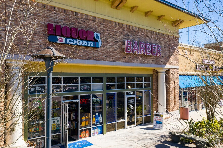 More Photos Of 13420-13458 Boyette Rd, Riverview Unknown For Lease