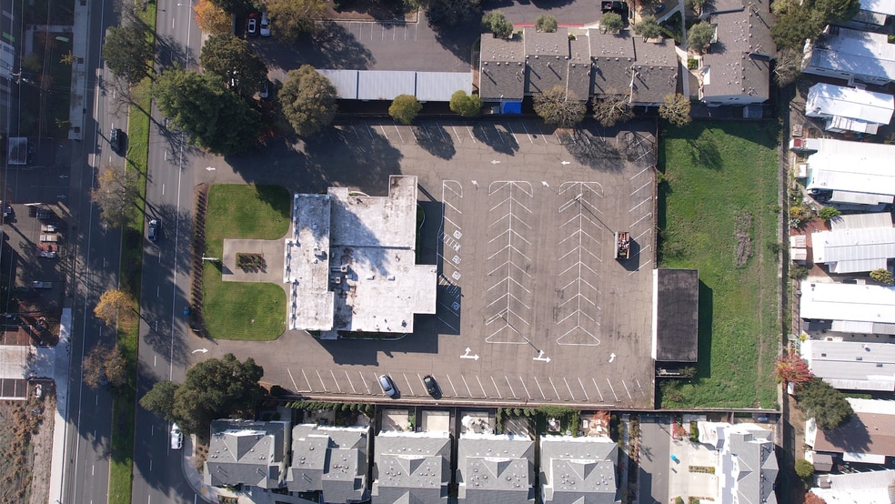 More Photos Of 4321 Sonoma Hwy, Santa Rosa Funeral Home For Sale