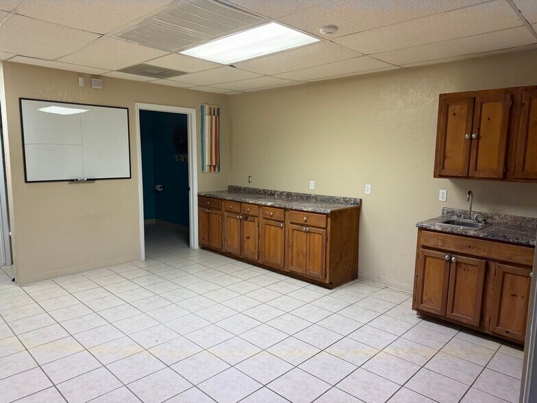 More Photos Of 575 7th St, Beaumont Medical For Lease