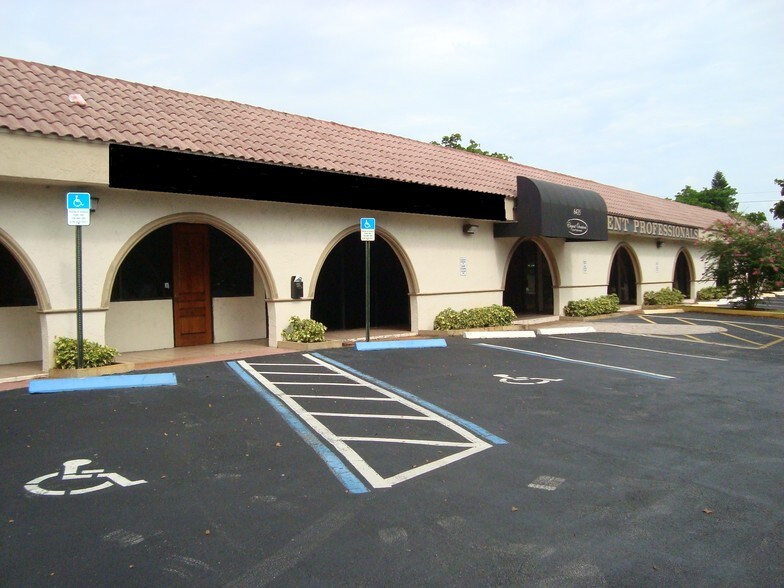 More Photos Of 6435-6471 W Commercial Blvd, Tamarac Medical For Lease