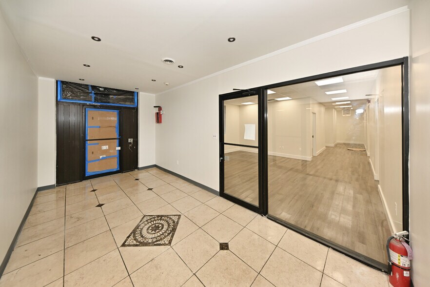 More Photos Of 210 S Newman St, Hackensack Manufacturing For Lease