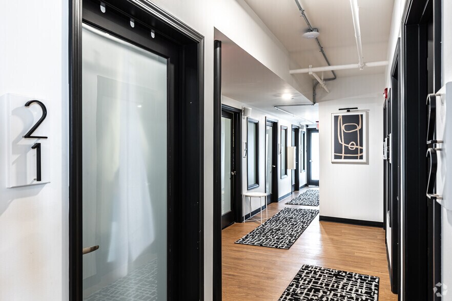 More Photos Of 325 E 31st St, Kansas City Office For Lease