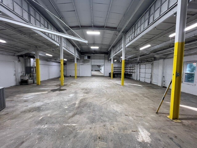 More Photos Of 1338 Hull St, Louisville Manufacturing For Sale
