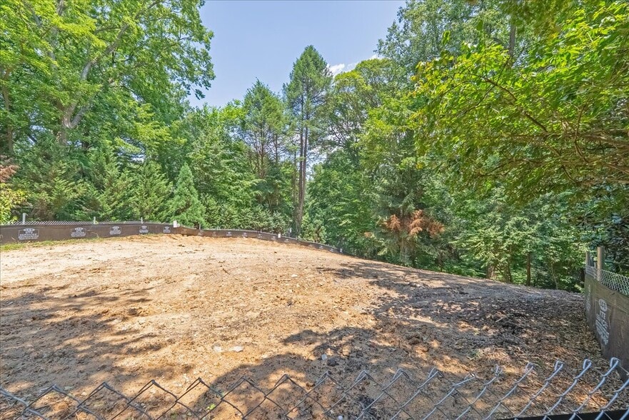 More Photos Of 4019 N Randolph St, Arlington Land For Sale