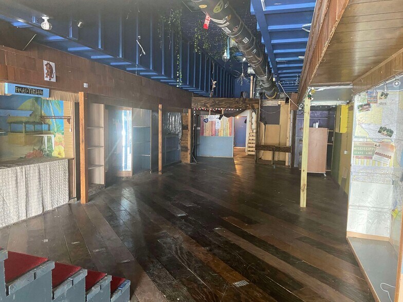 More Photos Of 119 W Houston St, Linden Freestanding For Sale