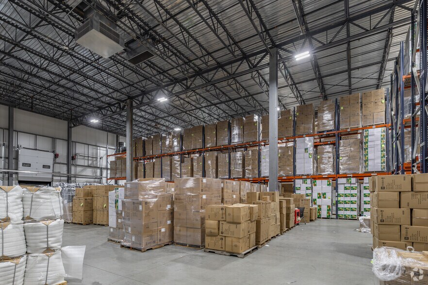 More Photos Of 305 Sub Way, Milford Warehouse For Lease