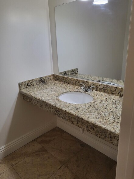 More Photos Of 100 S Jones Blvd, Las Vegas Office For Lease