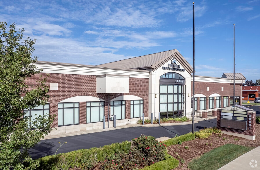 More Photos Of 30801 Schoenherr Rd, Warren Storefront Retail Office For Lease