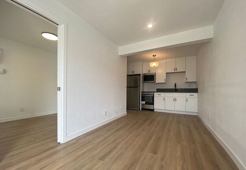 More Photos Of 1641 S New Hampshire Ave, Los Angeles Apartments For Sale