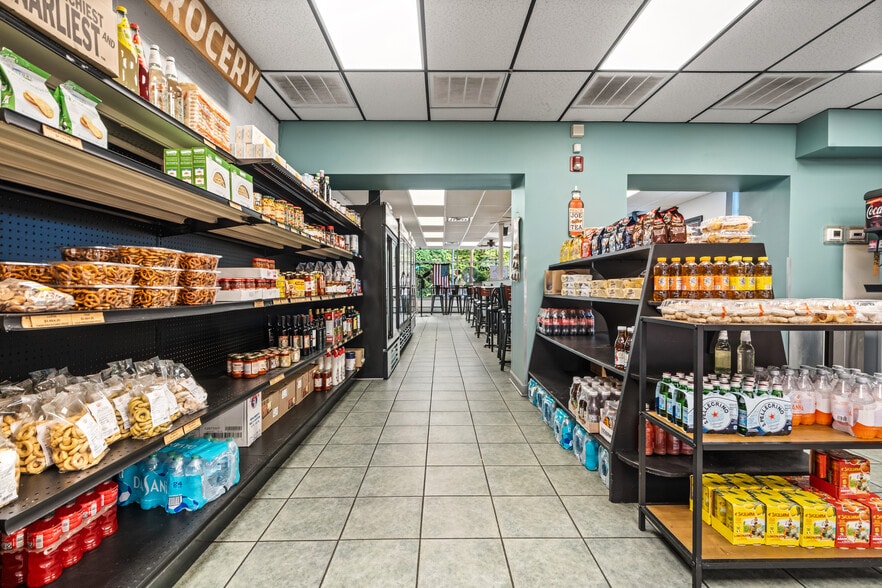More Photos Of 700 Cattell St, Easton General Retail For Sale