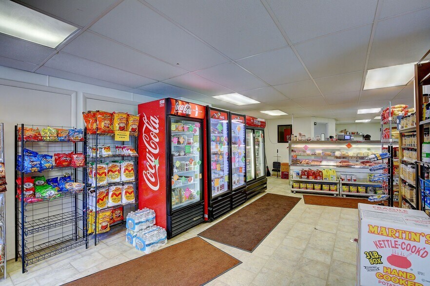 More Photos Of 510 S Pearl St, Coal Township General Retail For Sale