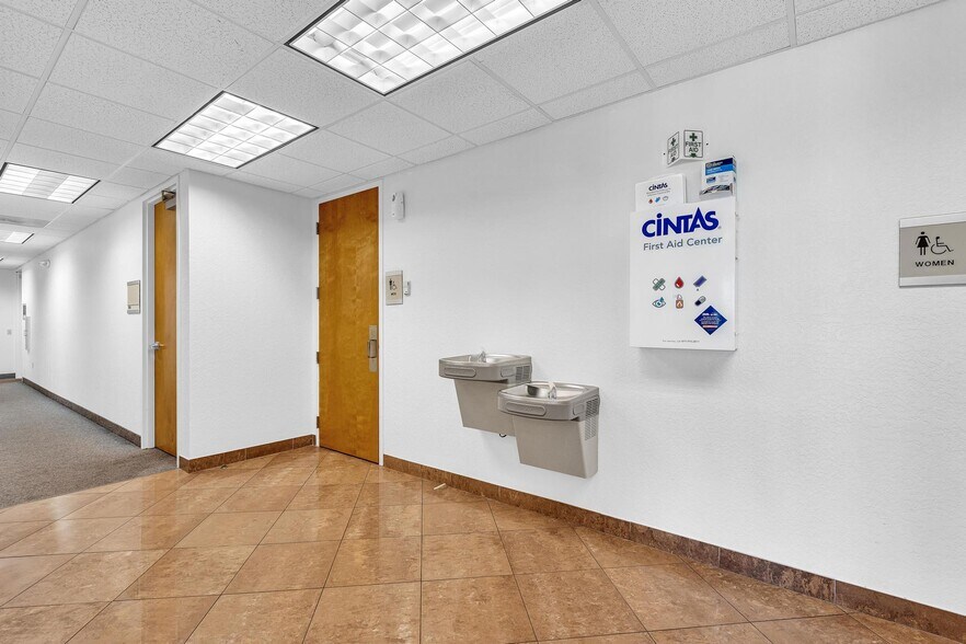 More Photos Of 7665 Davie Road Ext, Davie Office For Lease