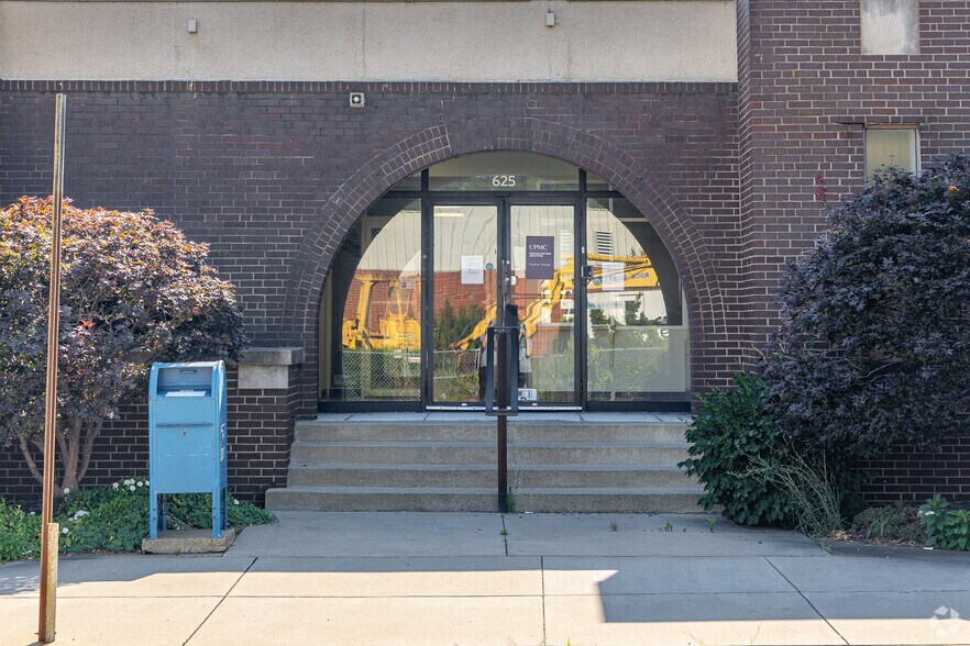 More Photos Of 613-627 Walnut St, Mckeesport Medical For Sale