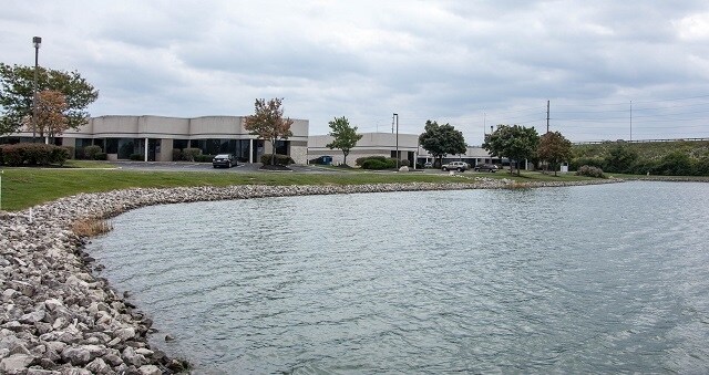 More Photos Of 651 Lakeview Plaza Blvd, Worthington Unknown For Lease