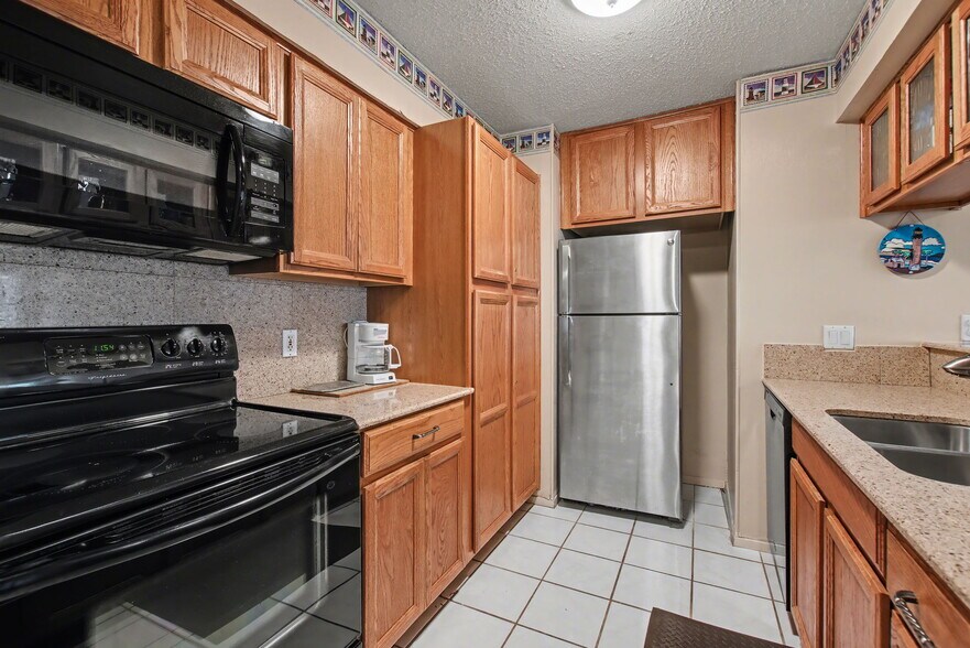 More Photos Of 604 Highcrest Dr, Marble Falls Specialty For Sale