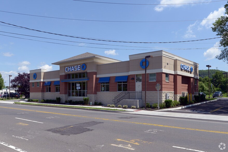 More Photos Of 149 Amity Rd, New Haven Bank For Sale