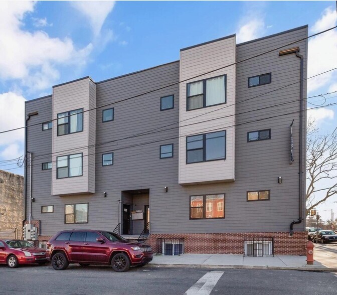 More Photos Of 2331 N 33rd St, Philadelphia Apartments For Sale