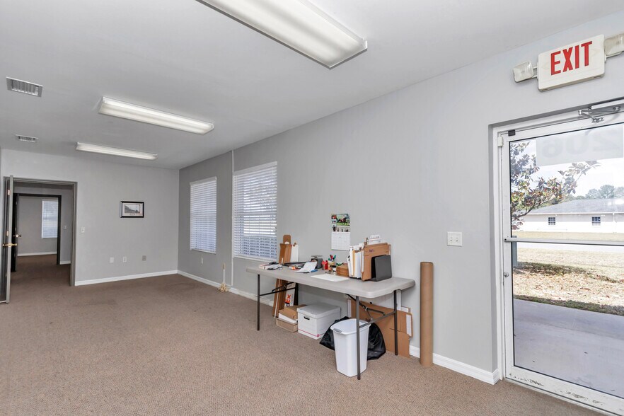 More Photos Of 7365 SW 38th St, Ocala Warehouse For Lease