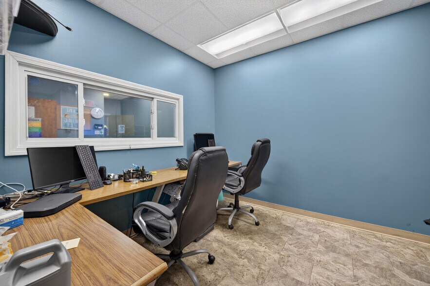 More Photos Of 15-21 School St, Quincy Medical For Sale
