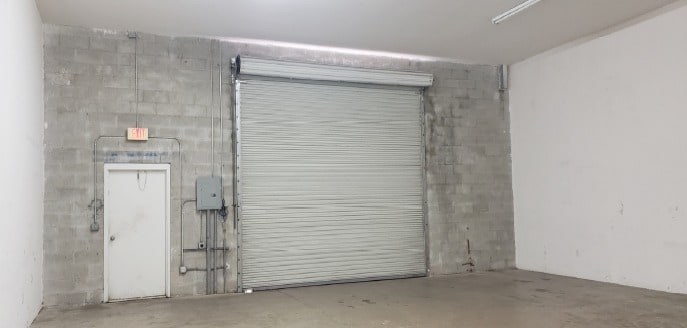 Primary Photo Of 7863 Drew Cir, Fort Myers Warehouse For Lease