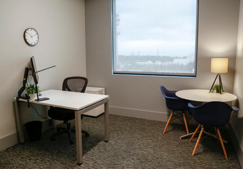 More Photos Of 2201 Spinks Rd, Flower Mound Coworking Space