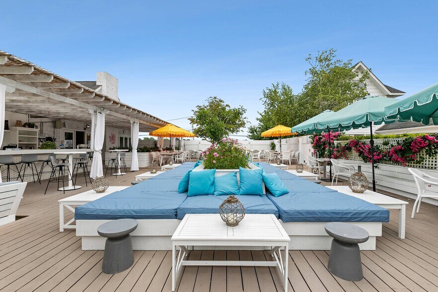 More Photos Of 281 County Road 39A, Southampton Hotel For Sale