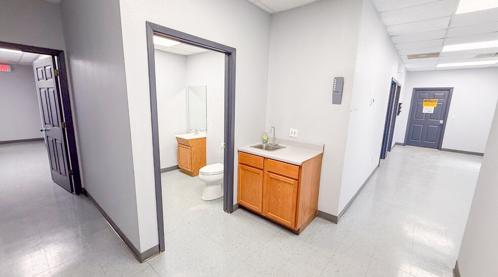 More Photos Of 3611 E State Highway 158, Midland Unknown For Lease