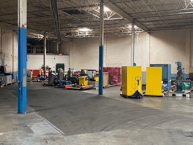 More Photos Of 600 Fillmore St, Napoleon Manufacturing For Lease