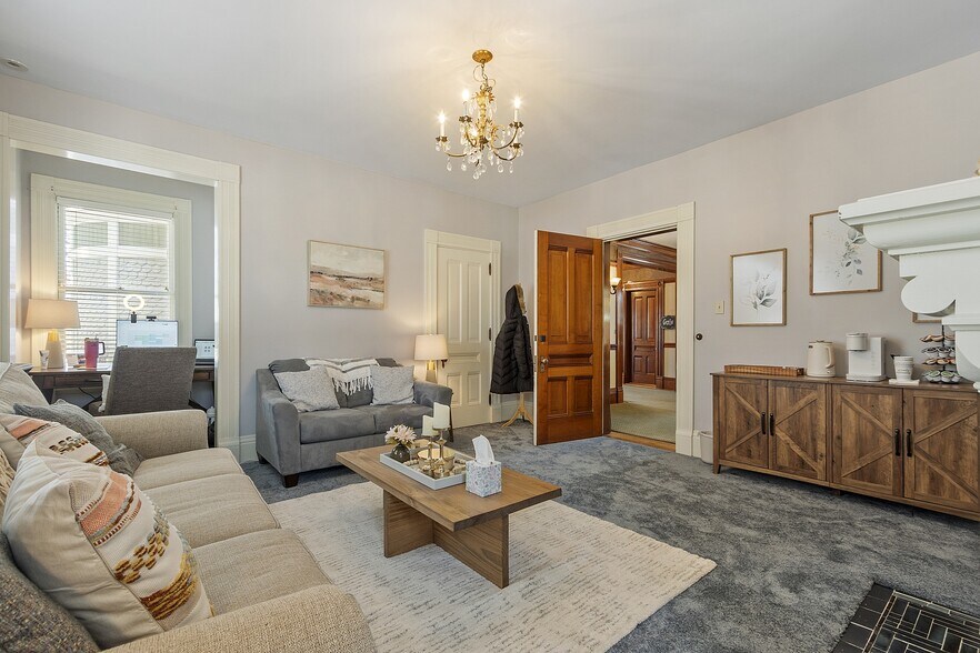 More Photos Of 2 South St, Grafton Office For Sale