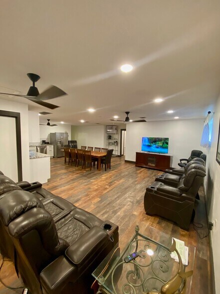 More Photos Of 2021 Art Museum Dr, Jacksonville Loft Creative Space For Sale