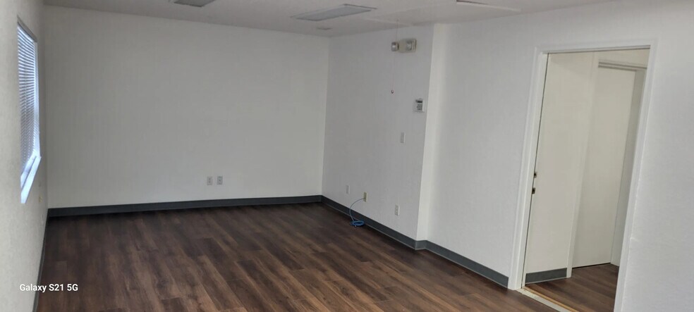 More Photos Of 280 Dirksen Dr, DeBary Office For Sale