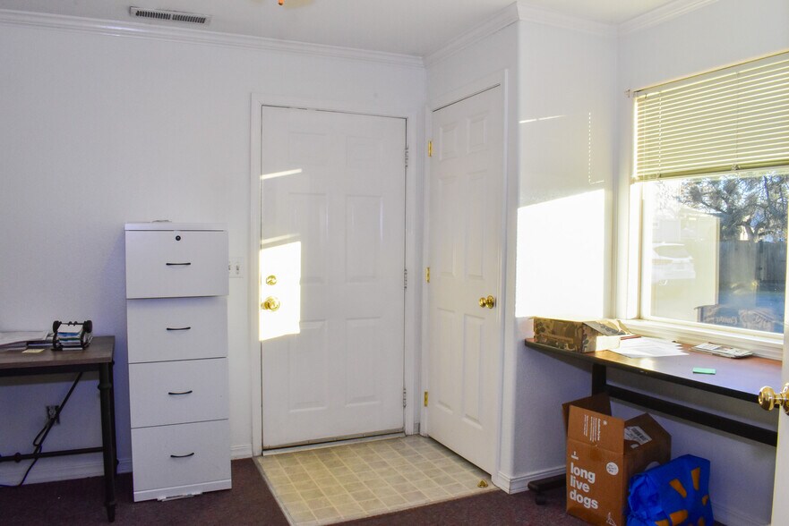 More Photos Of 1016 Court St, Medford Medical For Sale