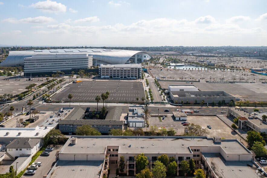 More Photos Of 923 S Prairie Ave, Inglewood Warehouse For Lease